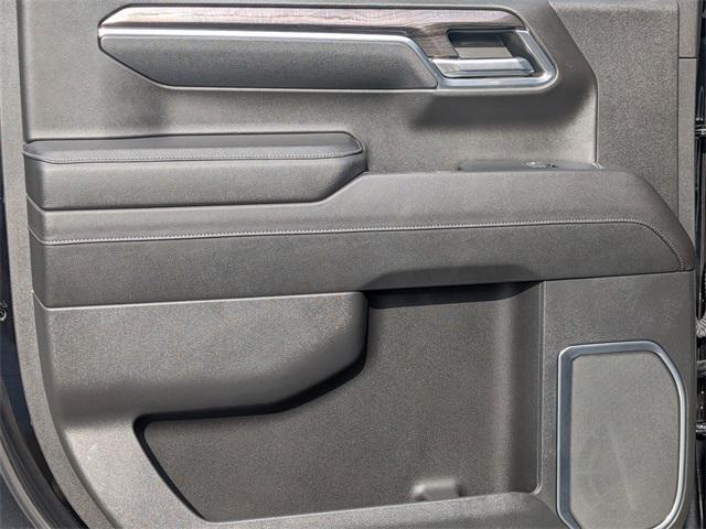 Photo of 2023 Black Chevrolet Silverado 1500