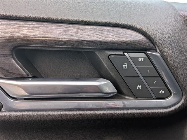 Photo of 2023 Black Chevrolet Silverado 1500