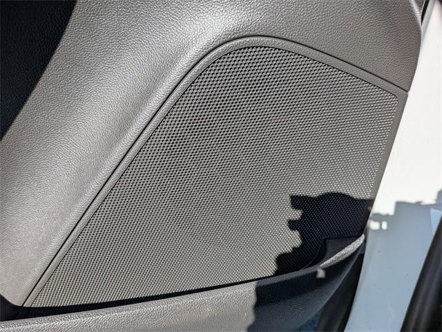 Photo of 2022 Summit White Chevrolet Trax