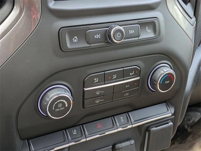 Photo of 2025 Summit White Chevrolet Silverado 3500