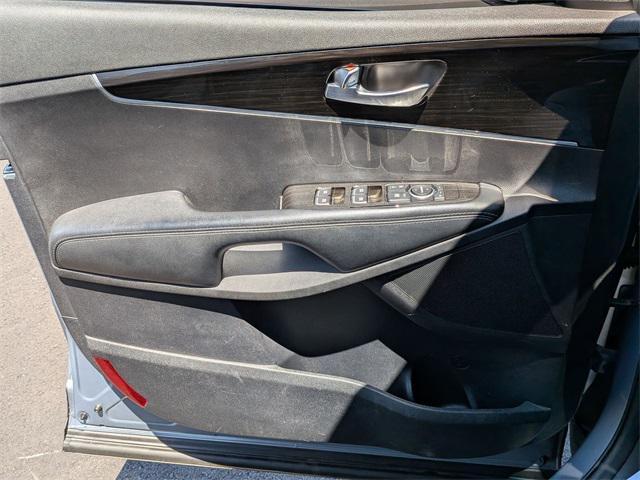 Photo of 2020 Everlasting Silver Kia Sorento