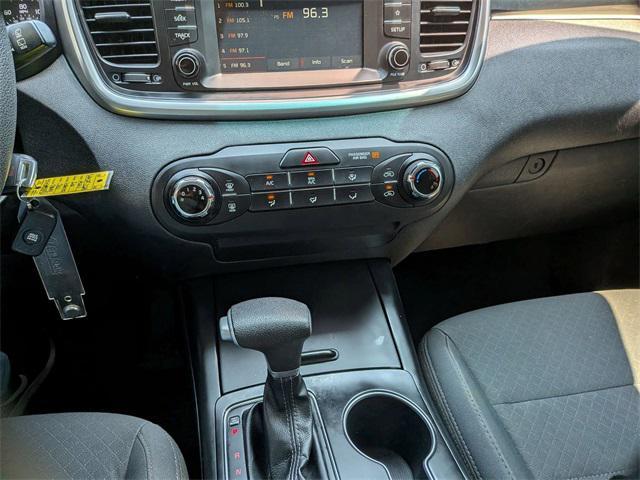 Photo of 2020 Everlasting Silver Kia Sorento