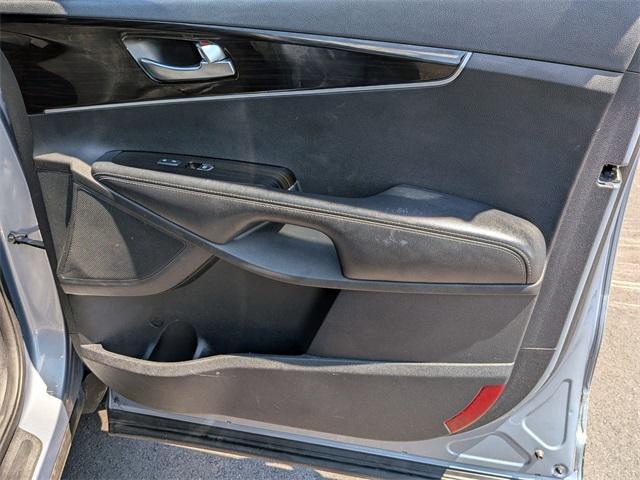 Photo of 2020 Everlasting Silver Kia Sorento