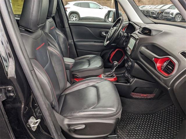 Photo of 2018 Black Jeep Renegade