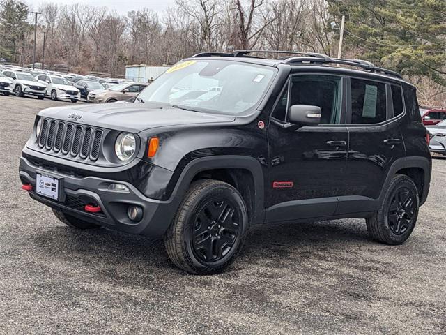 Photo of 2018 Black Jeep Renegade