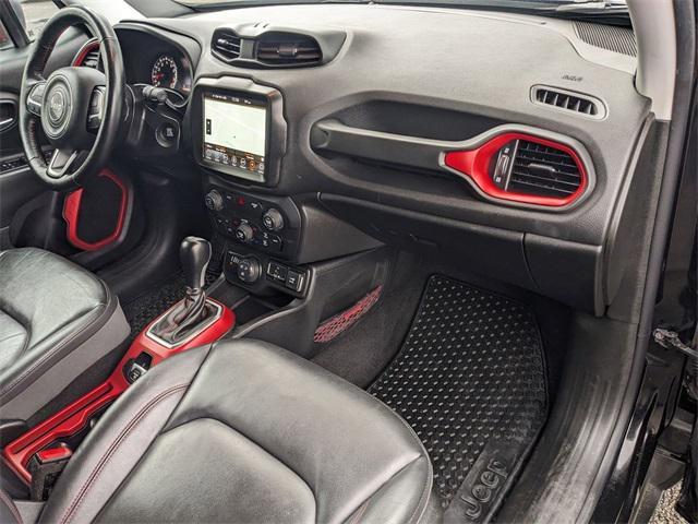 Photo of 2018 Black Jeep Renegade