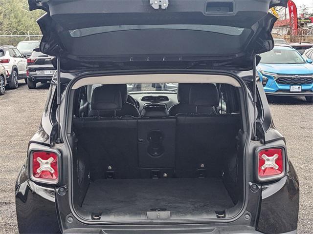 Photo of 2018 Black Jeep Renegade