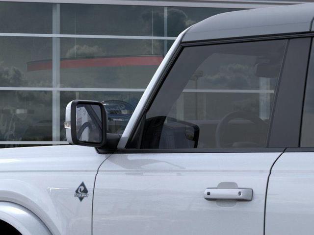 Photo of 2025 Oxford White Ford Bronco