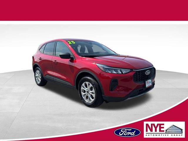 Photo of 2025 Red Metallic Ford Escape