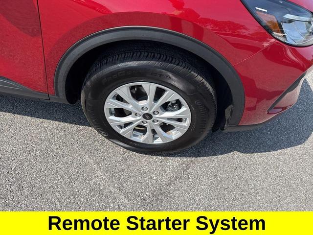 Photo of 2025 Red Metallic Ford Escape