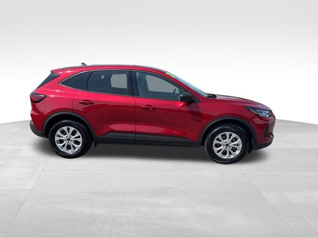 Photo of 2025 Red Metallic Ford Escape