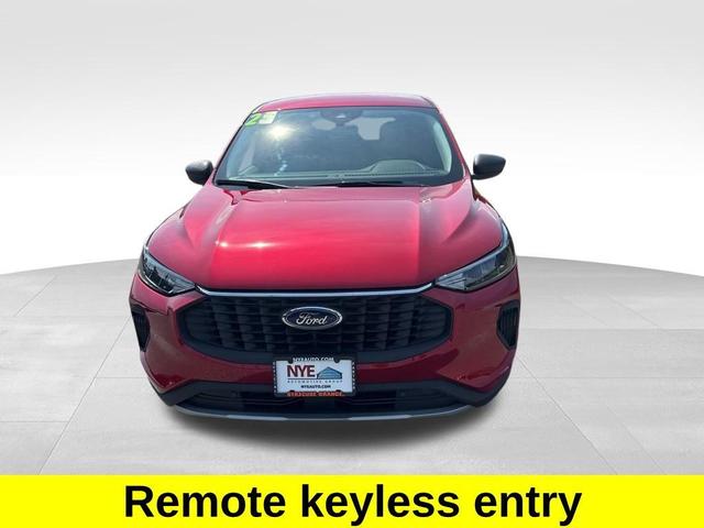 Photo of 2025 Red Metallic Ford Escape