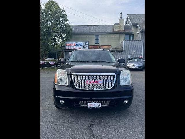 Photo of 2010 Onyx Black GMC Yukon