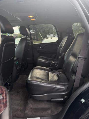 Photo of 2010 Onyx Black GMC Yukon