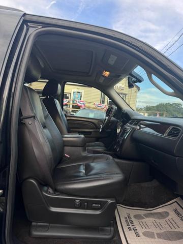 Photo of 2010 Onyx Black GMC Yukon