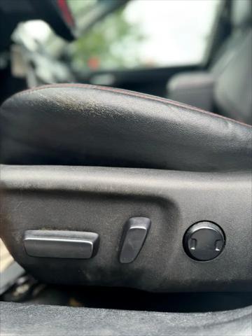 Photo of 2016 White Toyota Camry
