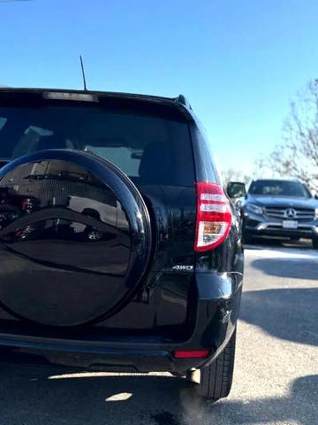 Photo of 2012 Black Toyota RAV4