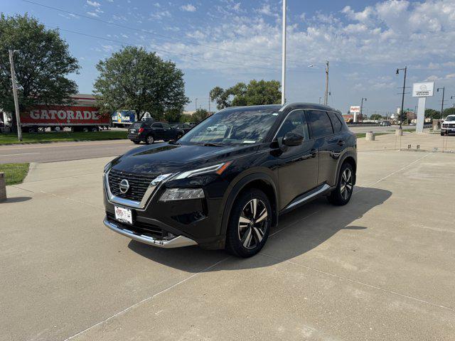 Photo of 2021 Super Black Nissan Rogue