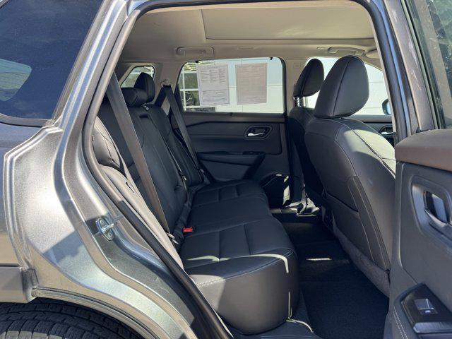 Photo of 2023 Gun Metallic Nissan Rogue