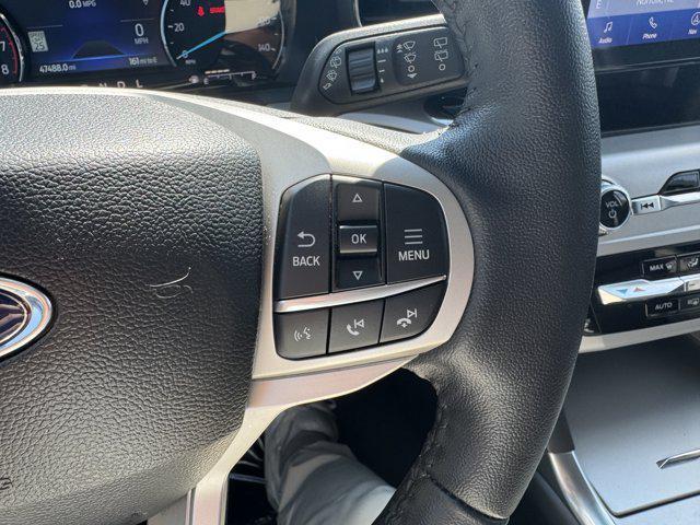 Photo of 2023 Carbonized Gray Metallic Ford Explorer