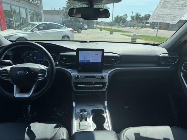 Photo of 2023 Carbonized Gray Metallic Ford Explorer