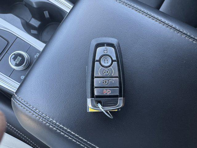 Photo of 2023 Carbonized Gray Metallic Ford Explorer
