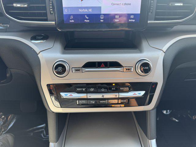 Photo of 2023 Carbonized Gray Metallic Ford Explorer