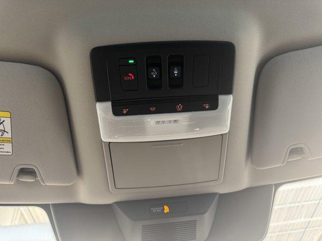 Photo of 2024 Deep Ocean Blue Pearl Nissan Pathfinder