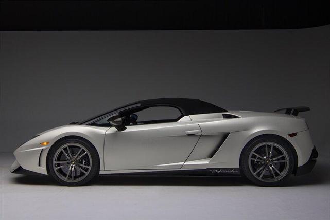 Photo of 2012 Bianco Canopus Matte Lamborghini Gallardo