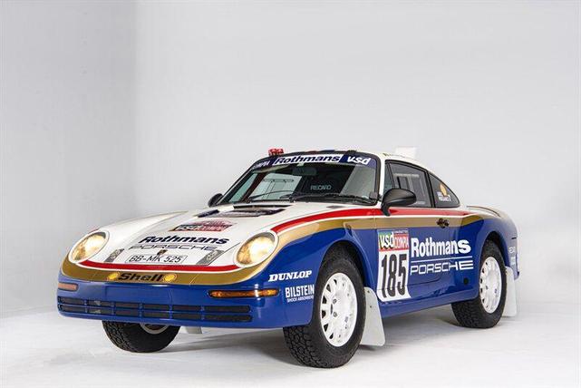 Photo of 1977 White Porsche 911