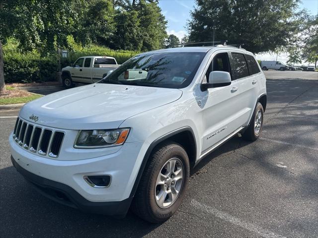Photo of 2016 Bright White Clearcoat Jeep Grand Cherokee