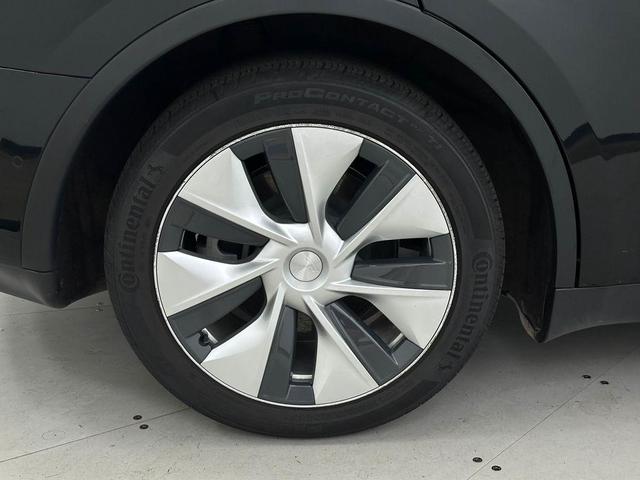 Photo of 2021 Solid Black Tesla Model Y
