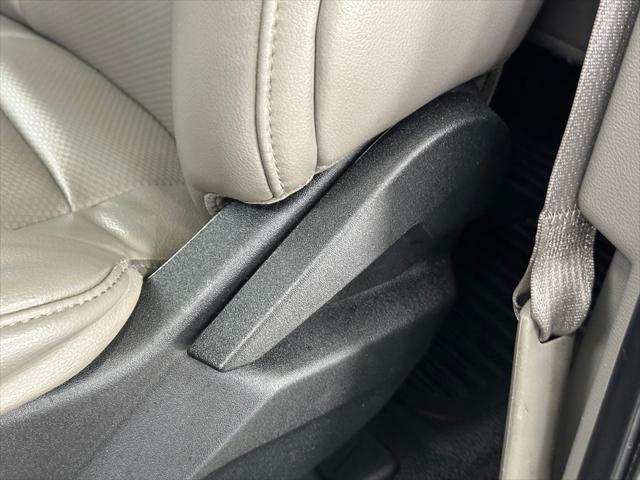 Photo of 2019 Oxford White Ford F-250