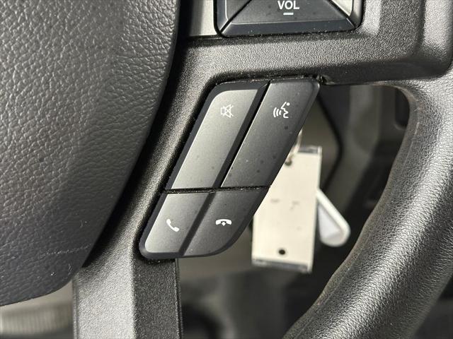 Photo of 2019 Oxford White Ford F-250