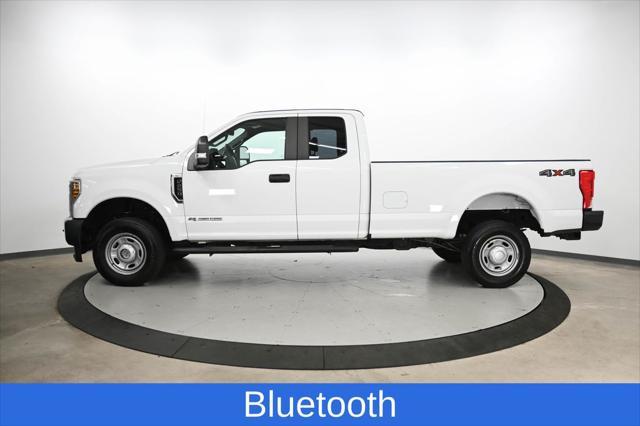 Photo of 2019 Oxford White Ford F-250