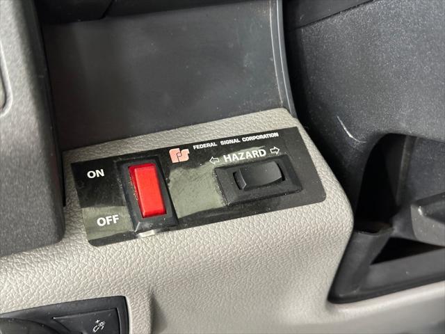 Photo of 2019 Oxford White Ford F-250