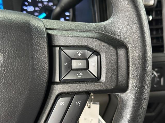 Photo of 2019 Oxford White Ford F-250