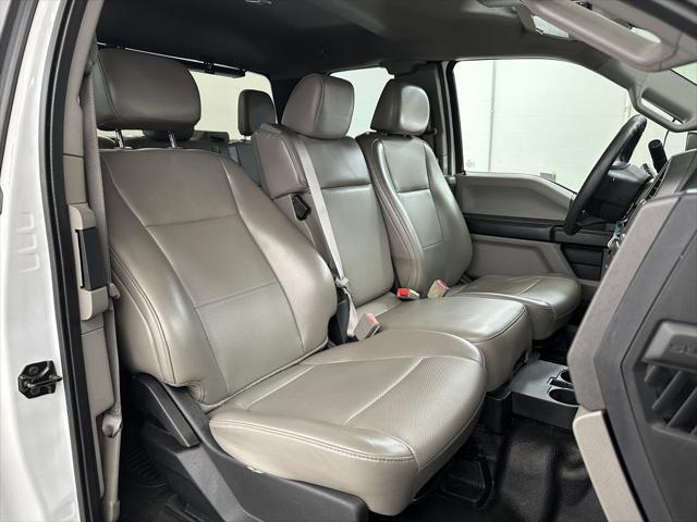 Photo of 2019 Oxford White Ford F-250