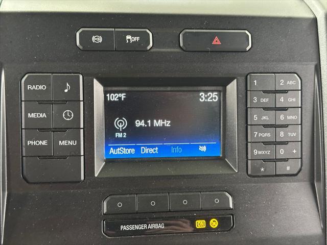 Photo of 2019 Oxford White Ford F-250