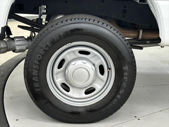 Photo of 2019 Oxford White Ford F-250