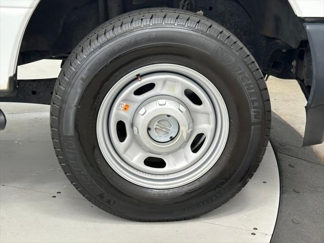 Photo of 2019 Oxford White Ford F-250