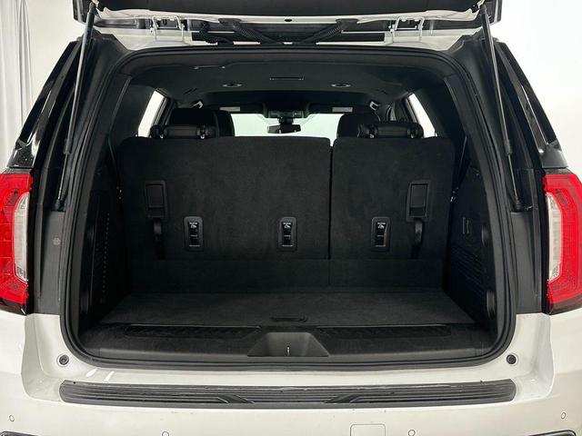 Photo of 2022 Summit White GMC Yukon