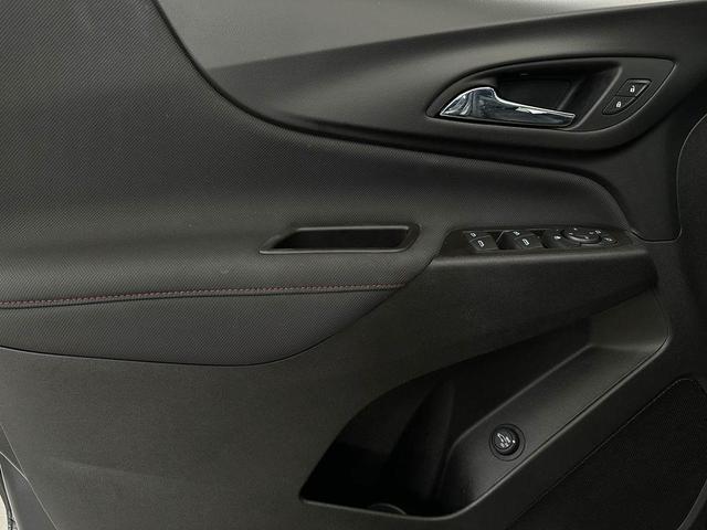 Photo of 2022 Iron Gray Metallic Chevrolet Equinox