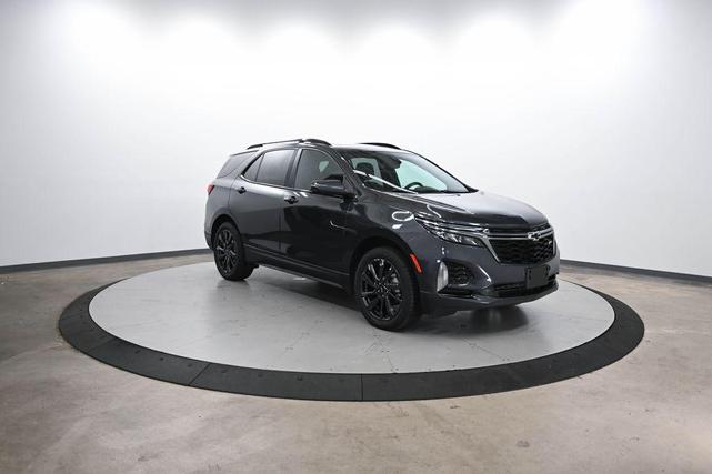 Photo of 2022 Iron Gray Metallic Chevrolet Equinox