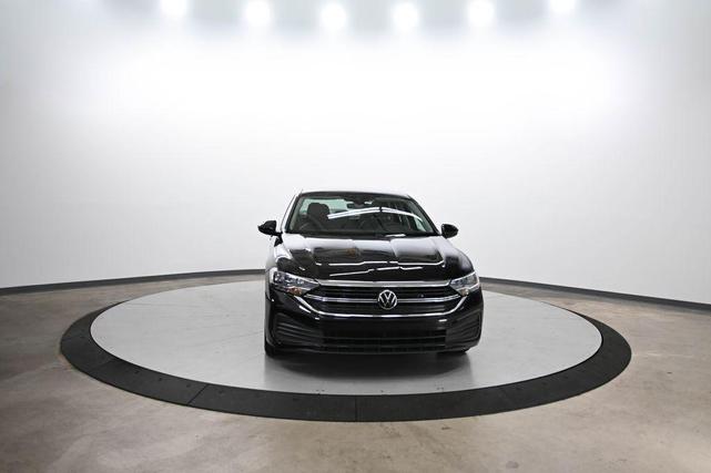 Photo of 2024 Kings Red Metallic Volkswagen Jetta