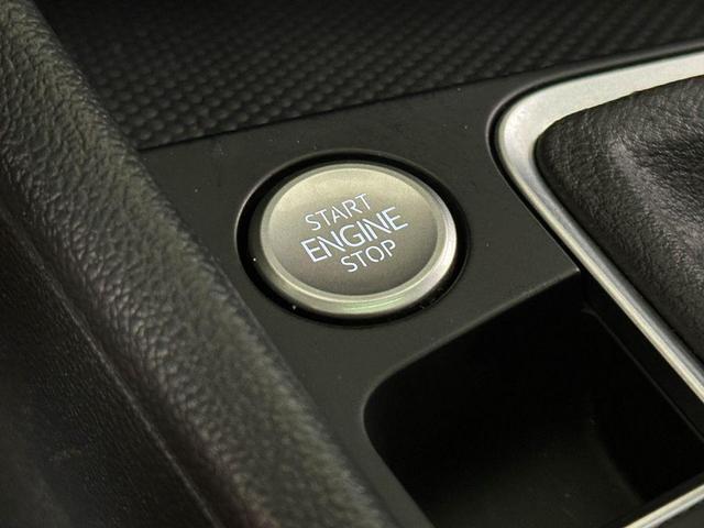 Photo of 2024 Kings Red Metallic Volkswagen Jetta