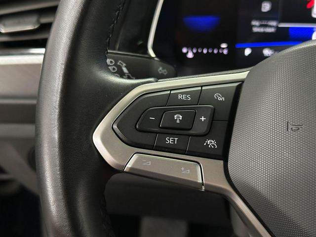 Photo of 2024 Kings Red Metallic Volkswagen Jetta