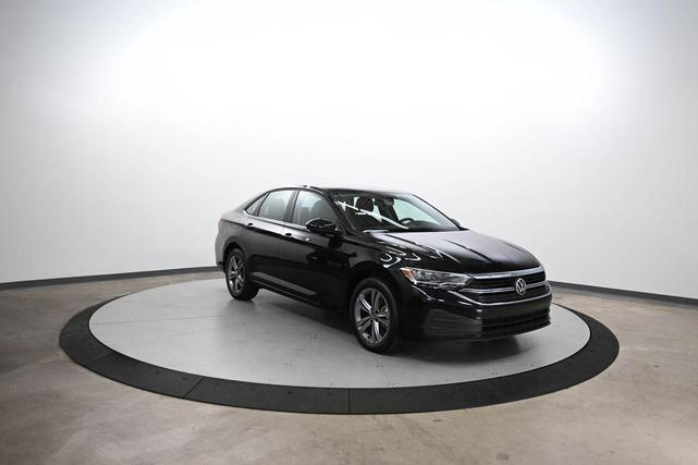 Photo of 2024 Kings Red Metallic Volkswagen Jetta