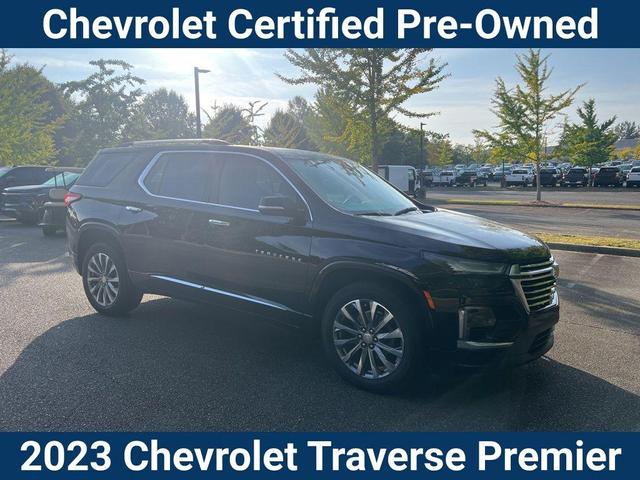 Photo of 2023 Mosaic Black Metallic Chevrolet Traverse