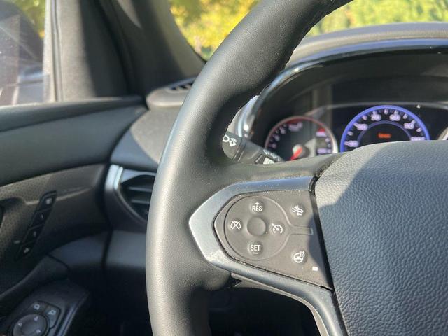 Photo of 2023 Mosaic Black Metallic Chevrolet Traverse